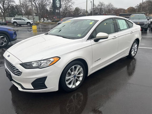 2019 Ford Fusion SE FWD photo