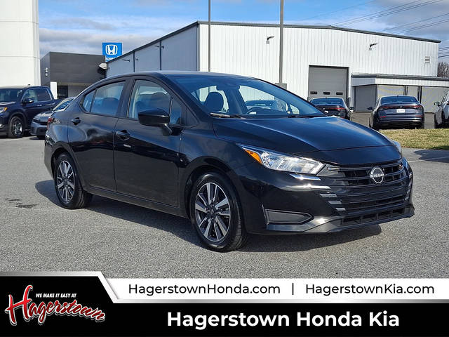 2023 Nissan Versa SV FWD photo