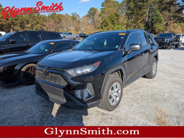 2020 Toyota RAV4 LE FWD photo