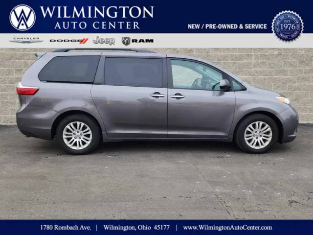 2015 Toyota Sienna XLE FWD photo