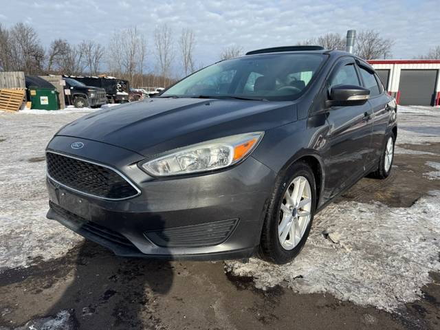 2016 Ford Focus SE FWD photo