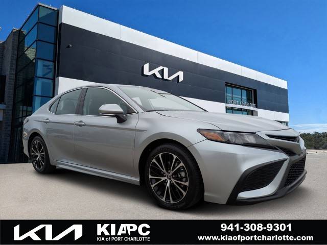 2023 Toyota Camry SE FWD photo