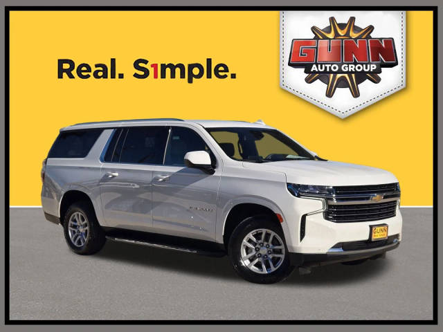 2023 Chevrolet Suburban LT 4WD photo