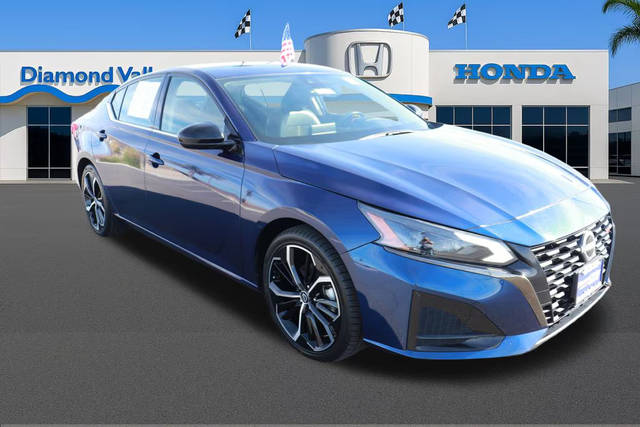 2023 Nissan Altima 2.5 SR FWD photo