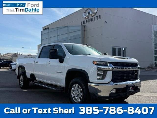 2022 Chevrolet Silverado 3500HD LT 4WD photo