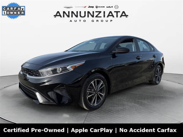 2023 Kia Forte LXS FWD photo