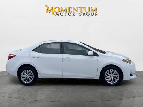 2018 Toyota Corolla LE FWD photo