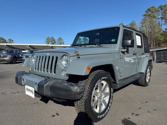 2015 Jeep Wrangler Unlimited Sahara 4WD photo