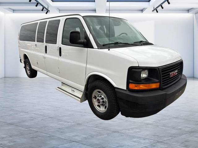 2017 GMC Savana LS RWD photo