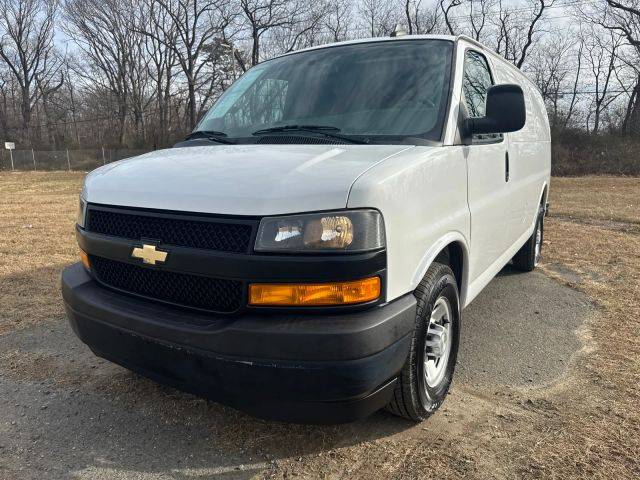 2018 Chevrolet Express Cargo  RWD photo