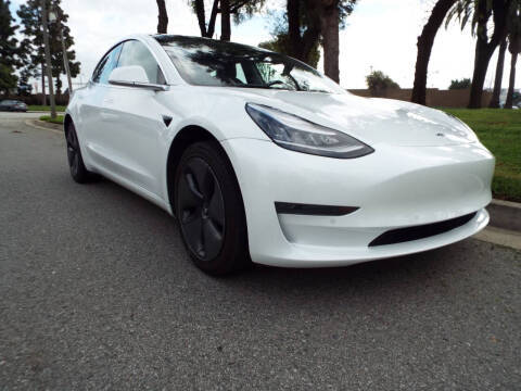 2020 Tesla Model 3 Standard Range Plus RWD photo