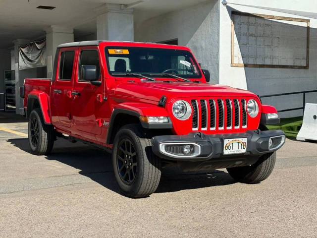 2023 Jeep Gladiator Overland 4WD photo