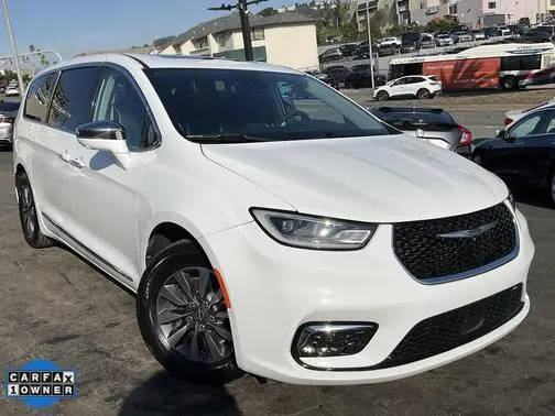 2022 Chrysler Pacifica Minivan Hybrid Limited FWD photo