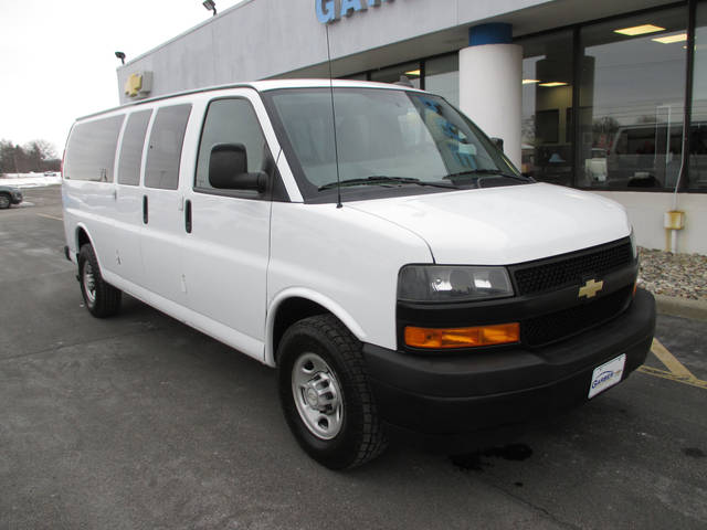 2019 Chevrolet Express LS RWD photo