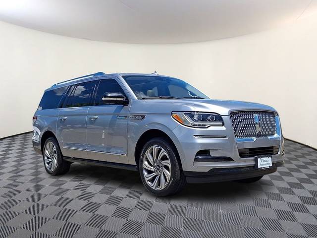 2022 Lincoln Navigator L Reserve 4WD photo