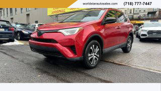2016 Toyota RAV4 LE AWD photo