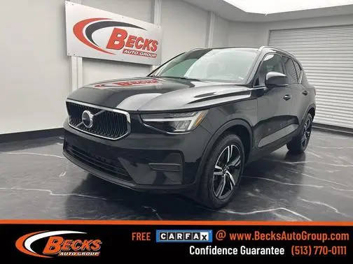 2023 Volvo XC40 Core AWD photo