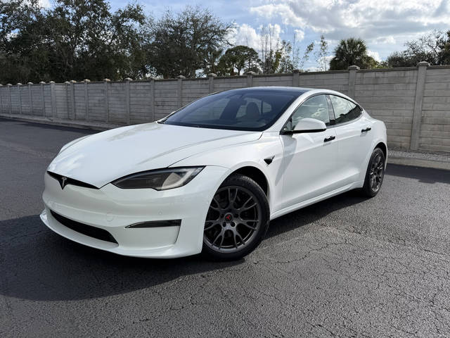 2022 Tesla Model S  AWD photo