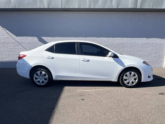 2017 Toyota Corolla L FWD photo