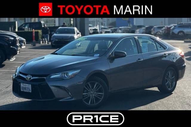 2016 Toyota Camry XLE FWD photo