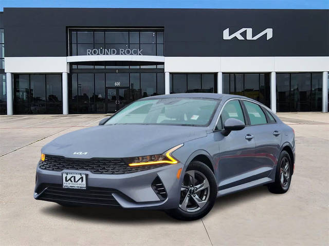 2022 Kia K5 LXS FWD photo