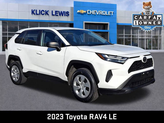 2023 Toyota RAV4 LE AWD photo