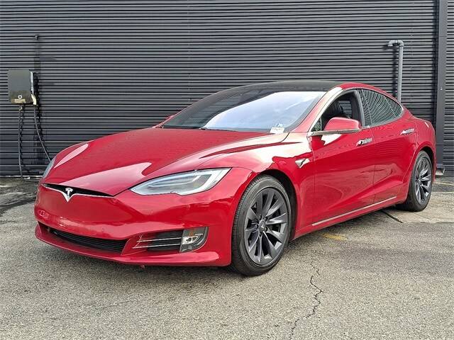 2020 Tesla Model S Long Range Plus AWD photo