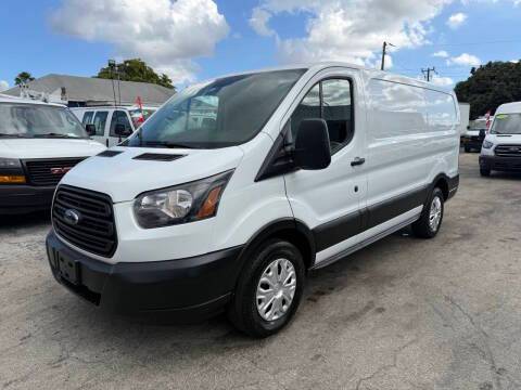 2019 Ford Transit Van RWD photo