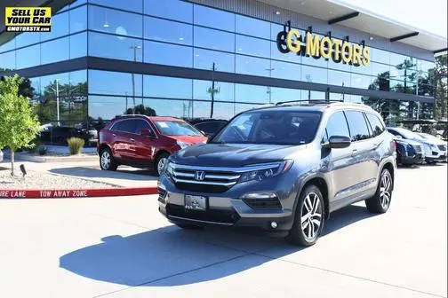 2016 Honda Pilot Touring AWD photo