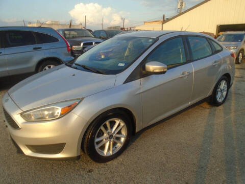 2015 Ford Focus SE FWD photo