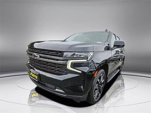 2021 Chevrolet Suburban RST 4WD photo
