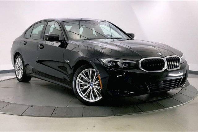2023 BMW 3 Series 330e RWD photo