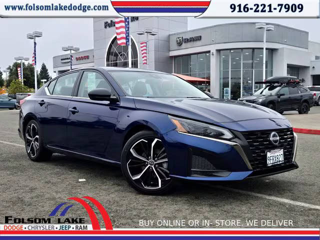 2023 Nissan Altima 2.5 SR FWD photo