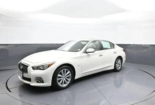 2015 Infiniti Q50 Premium AWD photo