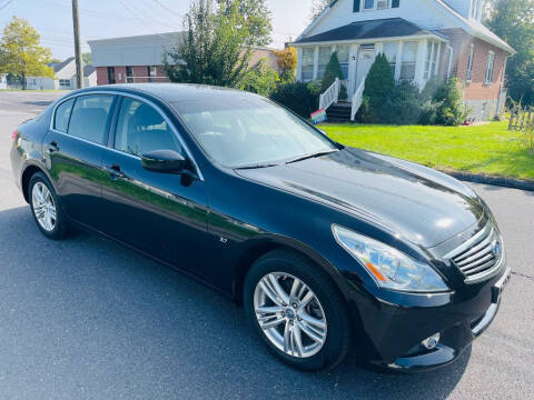 2015 Infiniti Q40  AWD photo