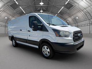 2017 Ford Transit Van  RWD photo