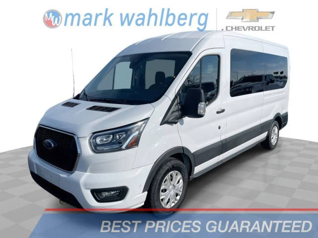 2023 Ford Transit Passenger Wagon XL RWD photo