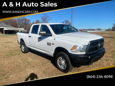 2015 Ram 2500 Tradesman 4WD photo