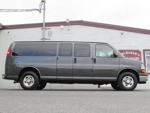 2016 Chevrolet Express LT RWD photo