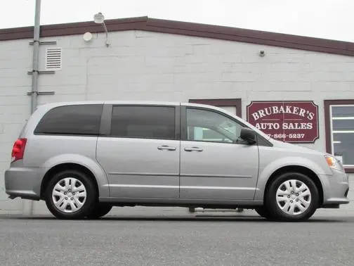 2017 Dodge Grand Caravan SE FWD photo