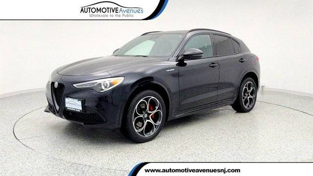2023 Alfa Romeo Stelvio Veloce AWD photo