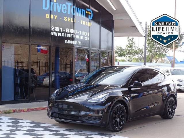 2022 Tesla Model Y Long Range AWD photo