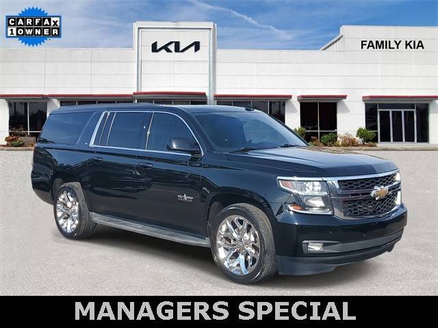 2016 Chevrolet Suburban LT RWD photo