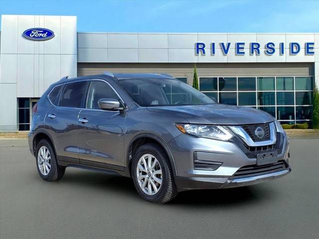 2020 Nissan Rogue SV FWD photo