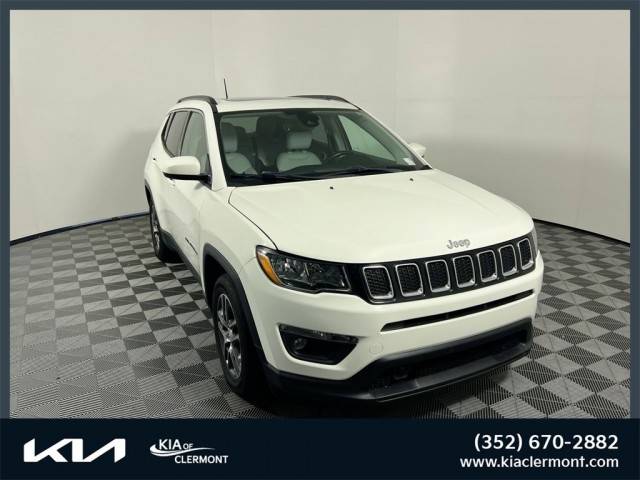 2020 Jeep Compass Latitude w/Sun/Safety Pkg FWD photo