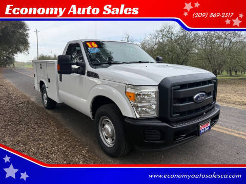 2016 Ford F-250 Super Duty XL RWD photo