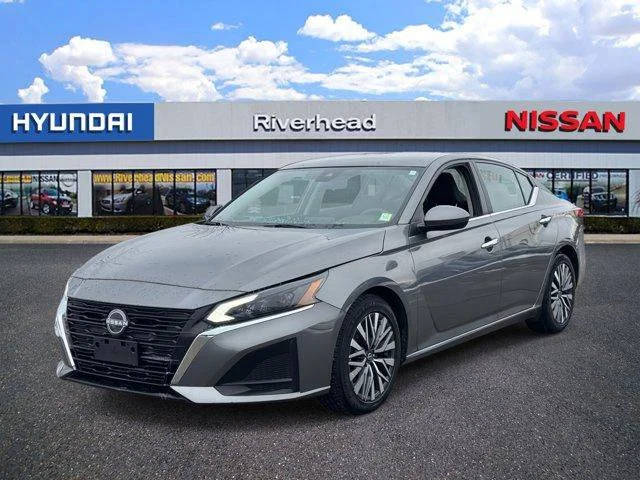 2023 Nissan Altima 2.5 SV FWD photo