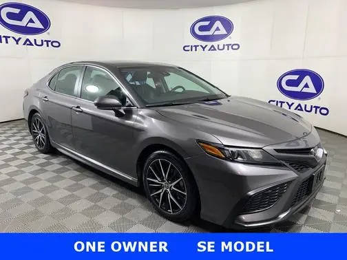 2023 Toyota Camry SE FWD photo
