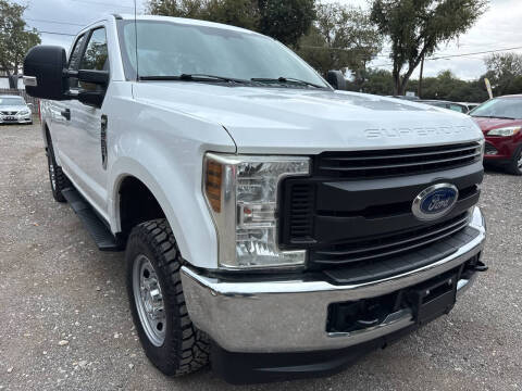 2019 Ford F-250 Super Duty XL 4WD photo
