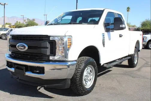 2018 Ford F-250 Super Duty XL 4WD photo